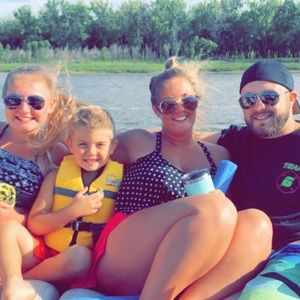 Meet your Posher, Troy